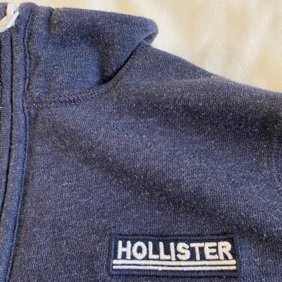 Crop pullover / zip up - Picture 2 of 3